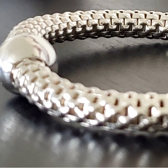 Silpada Vintage Sterling Silver Stunning Chic Stretch Bracelet 2.5 inch diameter - Picture 6 of 14